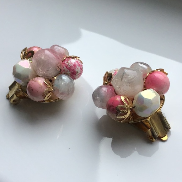 Vintage Mixed Bead Button Clip Earrings Pearl Pink Pastel with Gold Accents - Picture 4 of 12